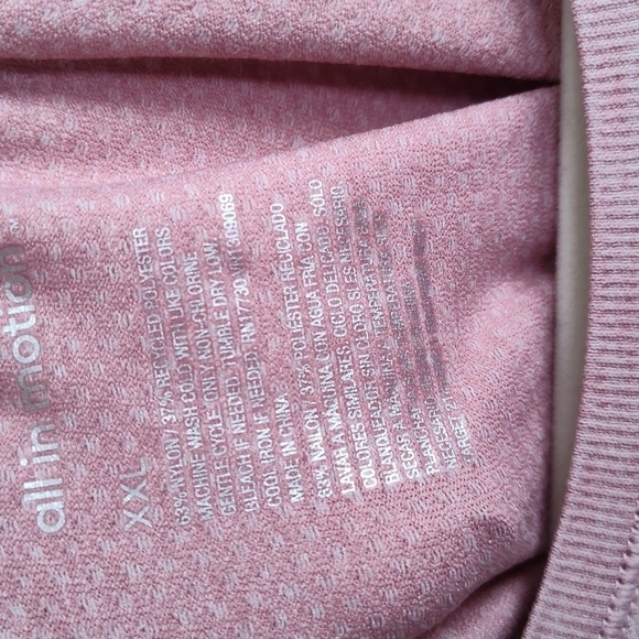 NWT ALL IN MOTION LONG SLEEVE ACTIVE TOP - Picture 6 of 6